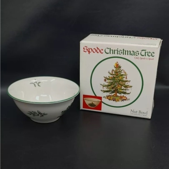 Vintage Spode Christmas Tree Nut Bowl W/ Box 5.5" Made in England S3324 - Picture 1 of 5